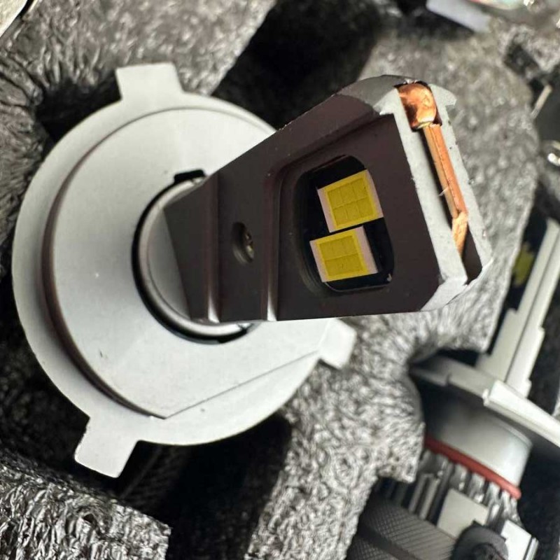 Buy LED Headlight Bulbs H4 T9 22000 Lumens | Bright Light, Long Lifespan