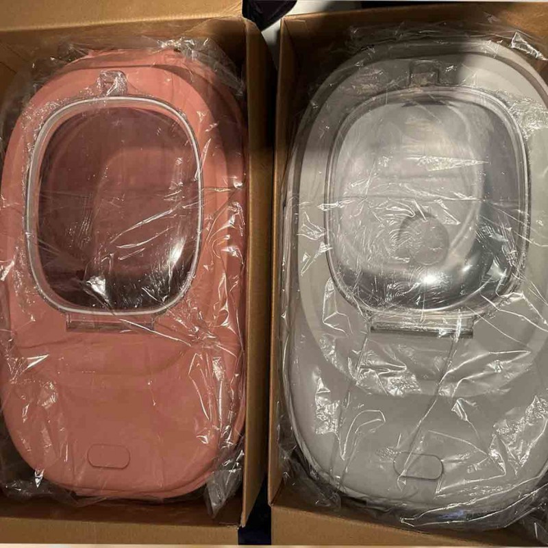 Keep Food Fresh and Save Space with the Versatile Collapsible Food Storage Container! 