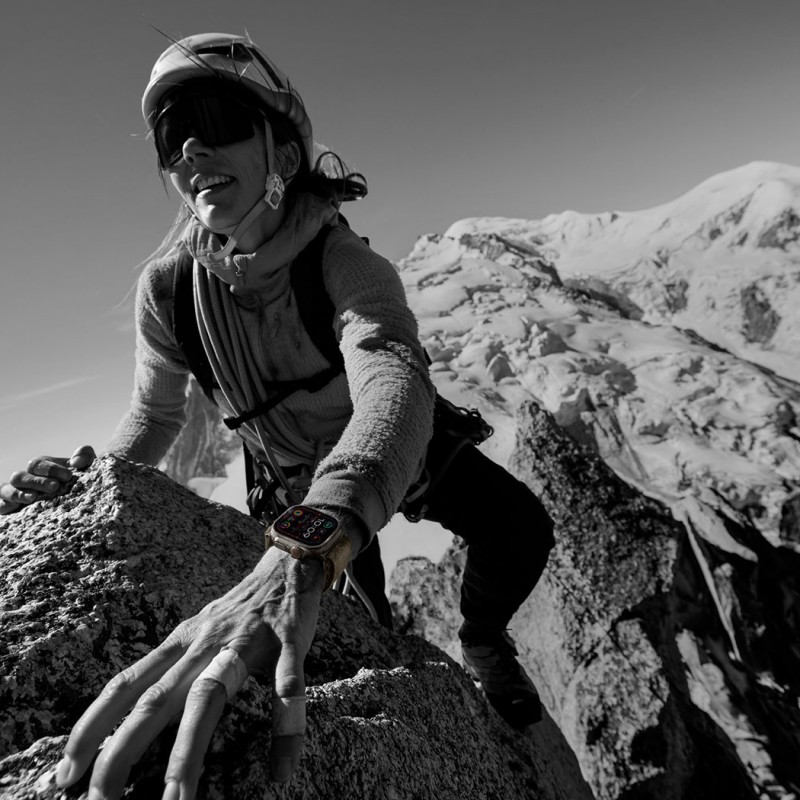 Смартгодинник Apple Watch Ultra 2 GPS + Cellular, 49mm Titanium Case with Indigo Alpine Loop – Small